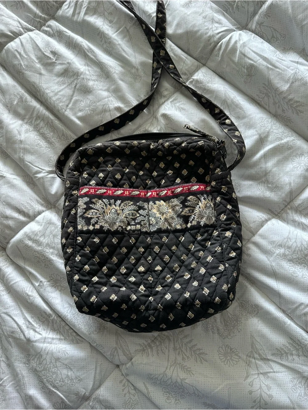 Vera Bradley Black Quilted Crossbody with Floral Accent and Red Trim - Picture 2 of 5